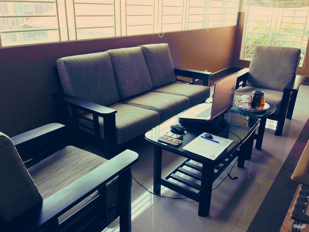Soben Sensok Guesthouse بنوم بنه المظهر الخارجي الصورة